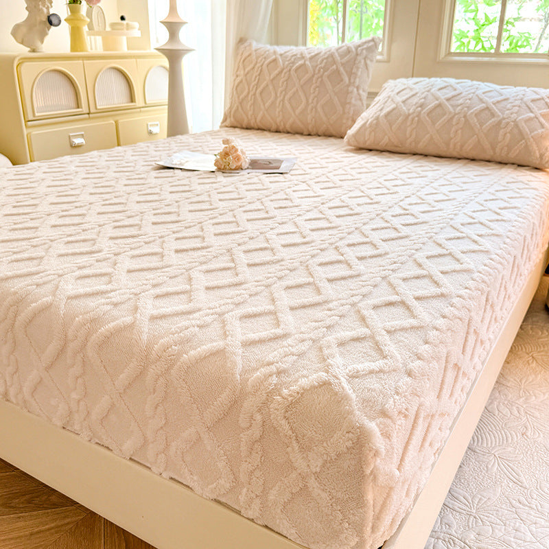 Beige Ultra Soft Plush Fitted Sheet - Winter Warm Plush Bed Sheet Embossed Diamond Pattern (180x200cm)