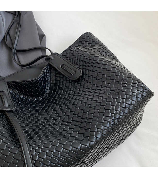 Black Chic Woven PU Leather Tote Bag - Large Capacity Casual Shoulder & Handbag for Women