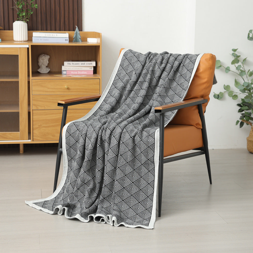Dark Grey Knitted Sofa Blanket with Plush Side, 130 x 170 cm, 720g, Ideal for Napping and Office Use