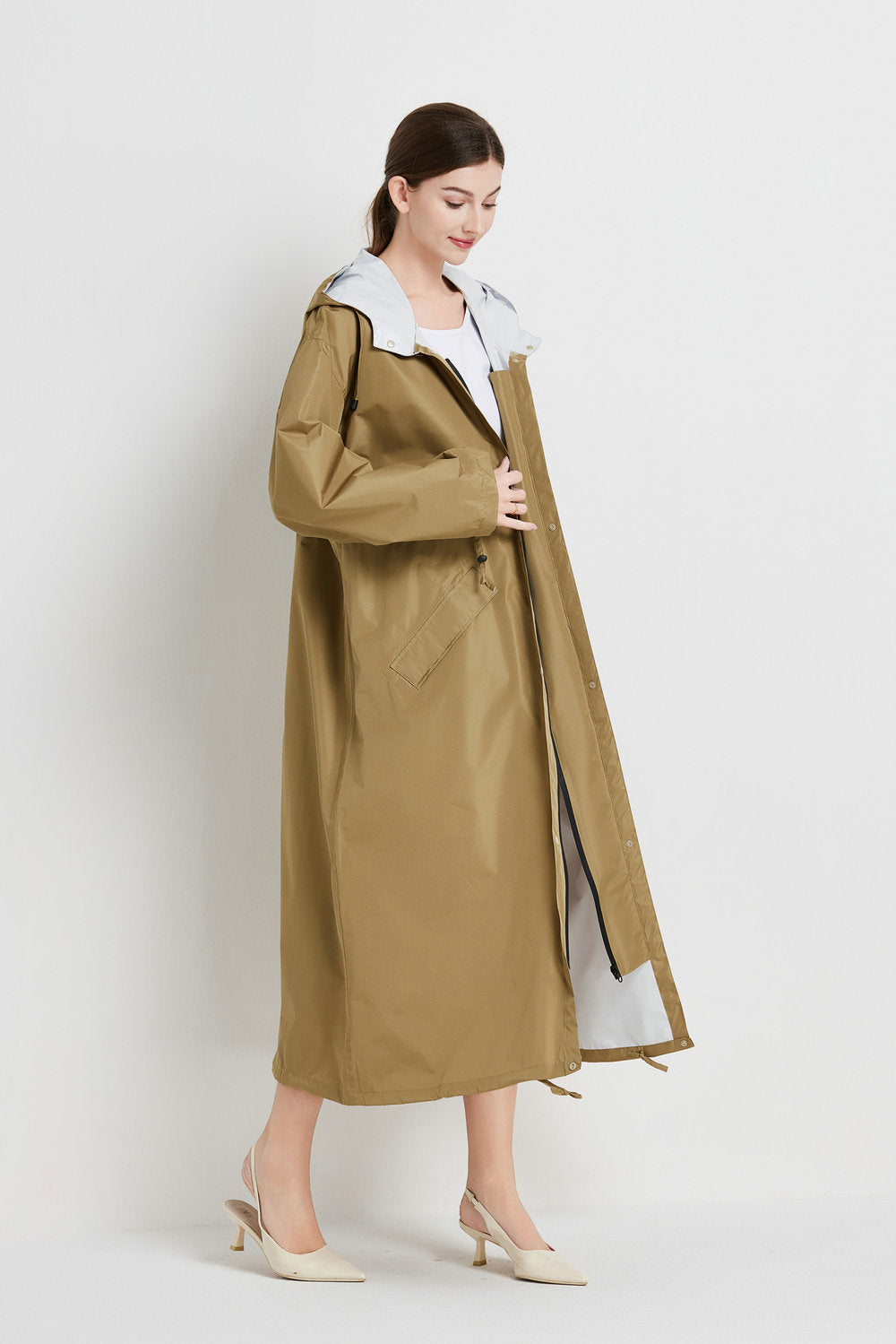 Size M Brown Women's Chic Lightweight Waterproof Raincoat - Long Hooded Packable Rain Jacket with Pouch