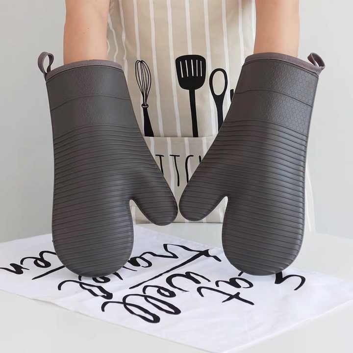 Pink Premium Heat Resistant Silicone Oven Mitts (Pair) - Non-Slip Grip, Cotton Lined for Kitchen Baking, Grilling & BBQ