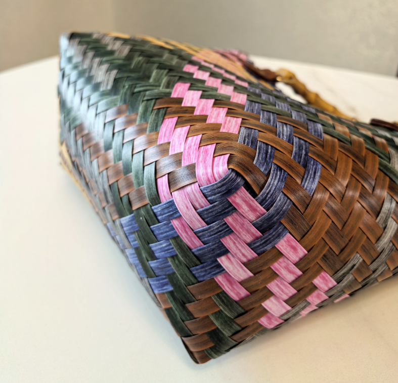 Happy Dog Vintage Striped Dachshund Woven Tote Bag - Stylish Hand-Carry Beach Bag for Women