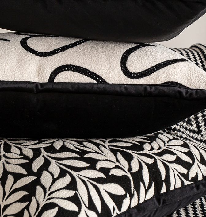 45*45cm Umbrella Pattern Elegant Two-Piece INS-Style Jacquard Pillow Covers - Black & White Sofa Decor