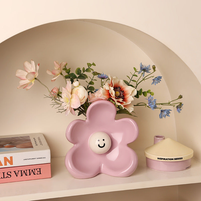 Artistic Floral Smiling Face Vase - Modern Ceramic Decor with Gloss Finish(pink)