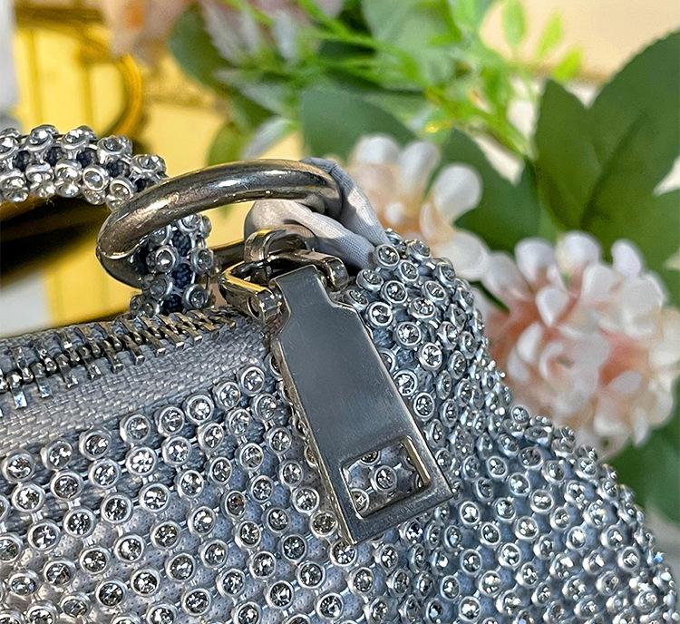 Modern Handbag - Elegant with Decorative Accents(golden)