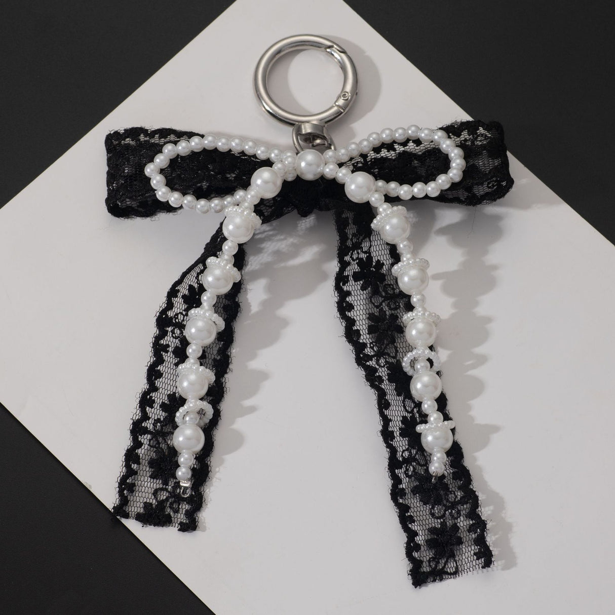 Korean Style Designer Faux Pearl and Fabric Bow Bag Charm Elegant Black Ribbon Bow Keychain for Handbags and Car Keys