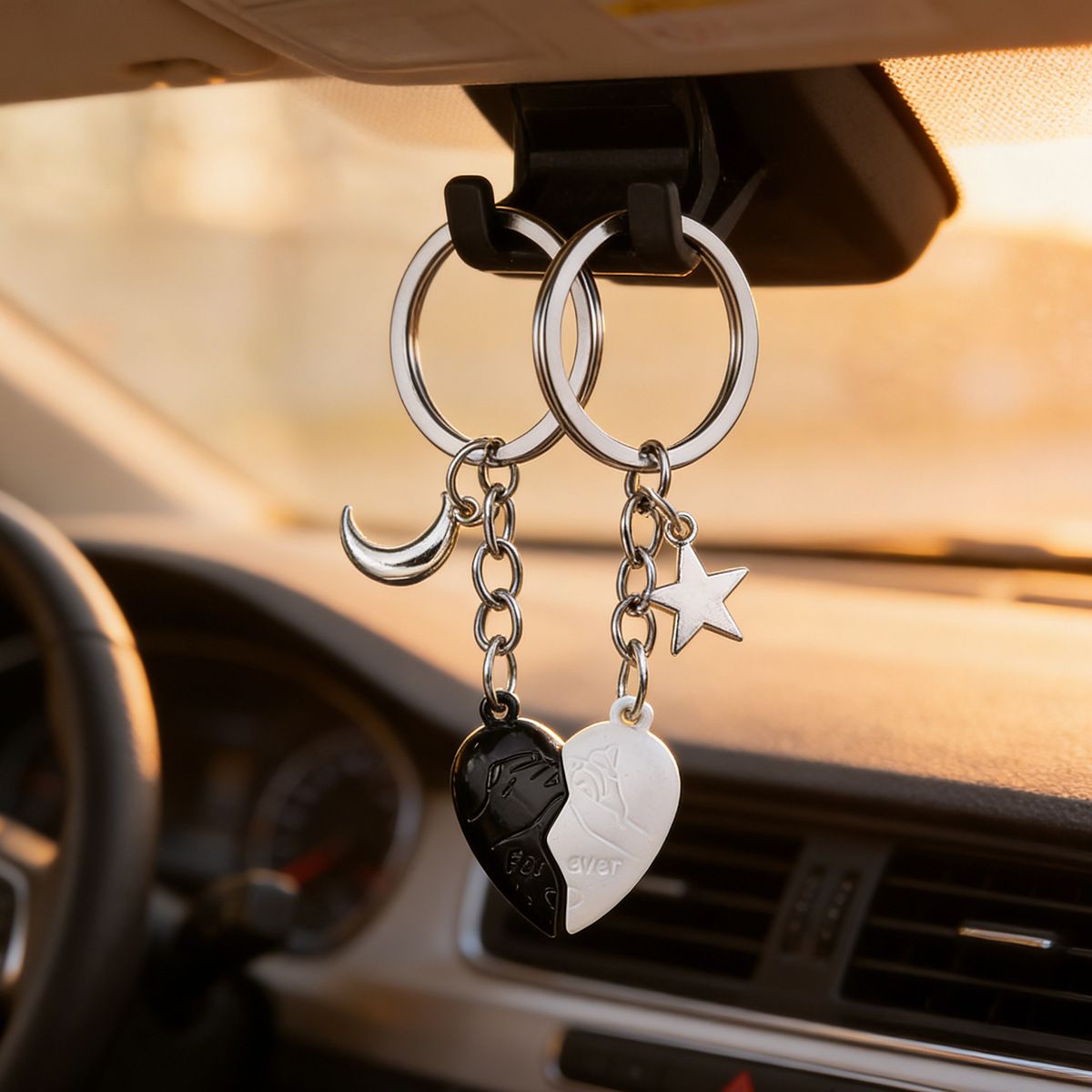 Black & White Magnetic Matching Split Heart Zinc Alloy Keychain Set for Couples – Detachable Love Heart Key Rings with Star & Moon Charms, Anniversary Birthday Gift for Him and Her, Bag Accessory