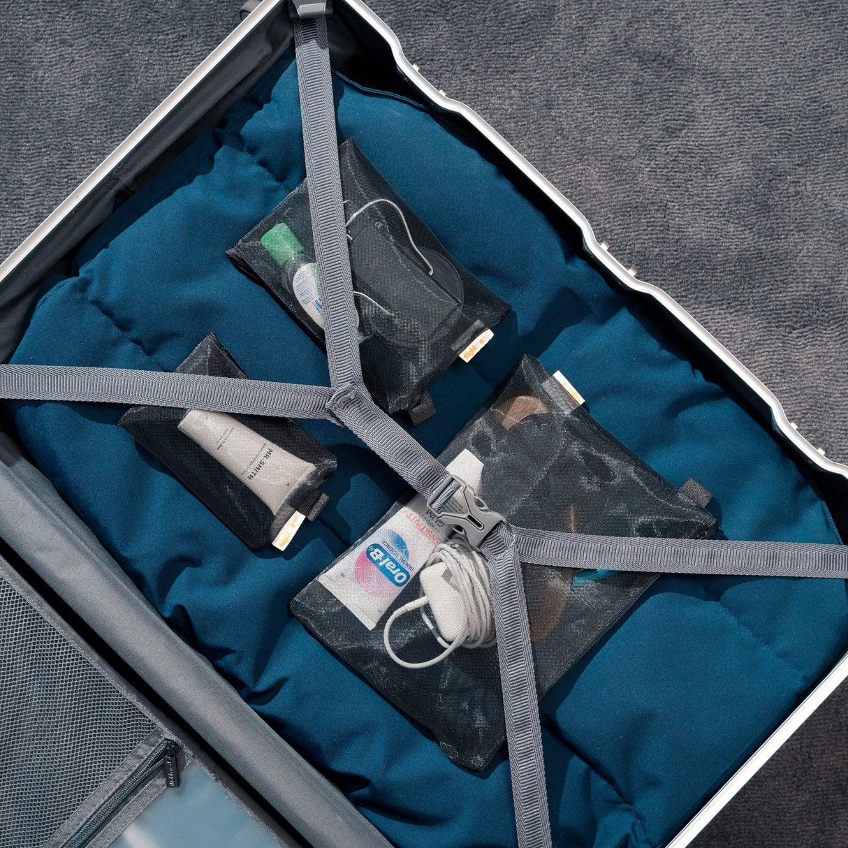 Travel Essentials: 3-Piece Zippered Cosmetic Organizer Mesh Bag Set