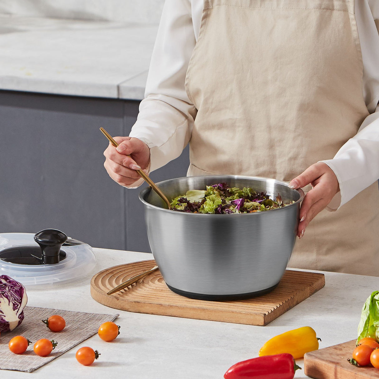 Stainless Steel Salad Spinner, 4.5L, One-handed Easy Press Large Vegetable Dryer Washer, Lettuce Cleaner and Dryer with 304 Stainless Steel Bowl, for Greens, Herbs, Berries, Fruits, No BPA