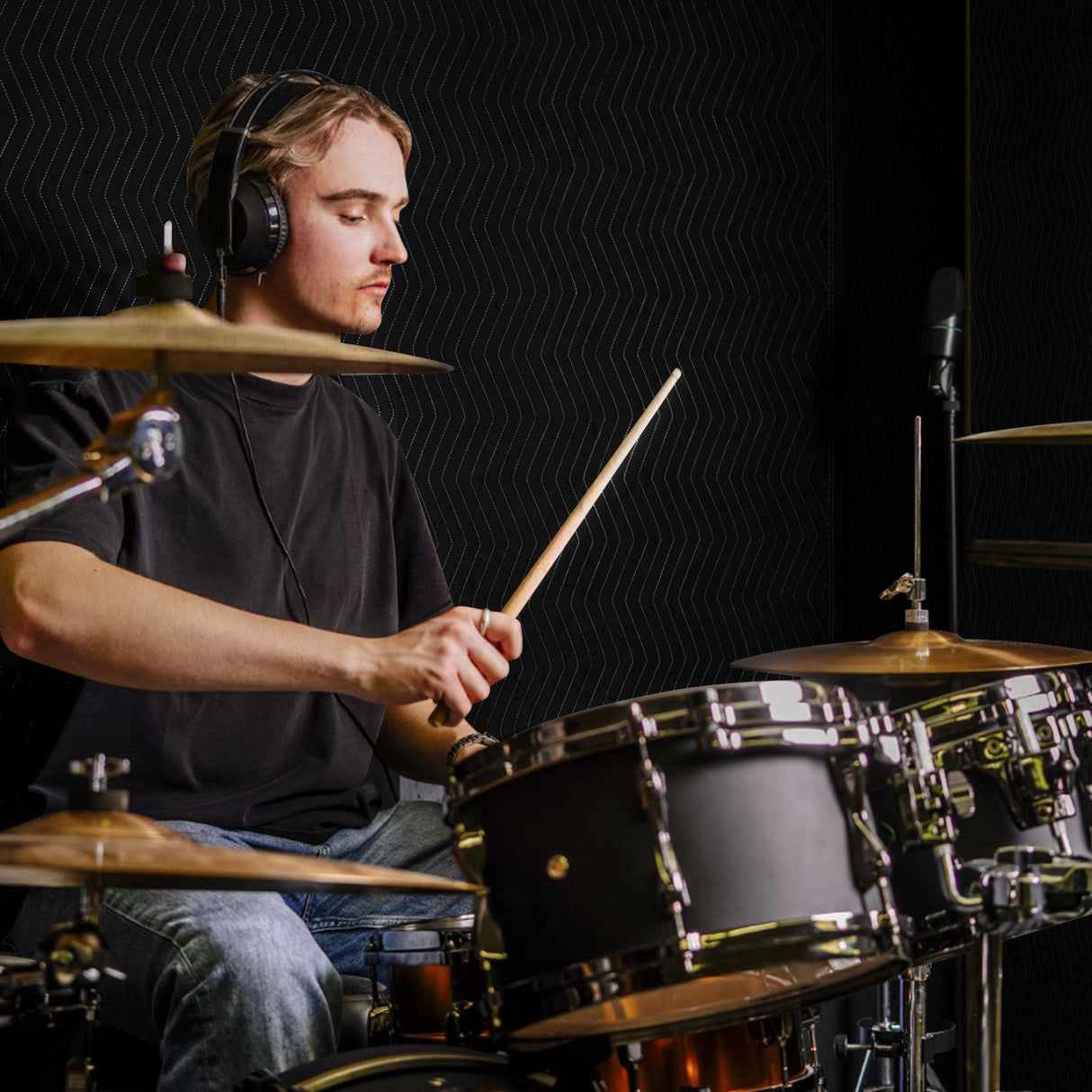 VEVOR Sound Dampening Blanket, 2438 x 2032 mm Extra Large Studio Grommeted Soundproof Blanket with Grommets, Light Blocker for Door Acoustic Noise Blocking Blanket Studio Sound Absorption Sheet, Black