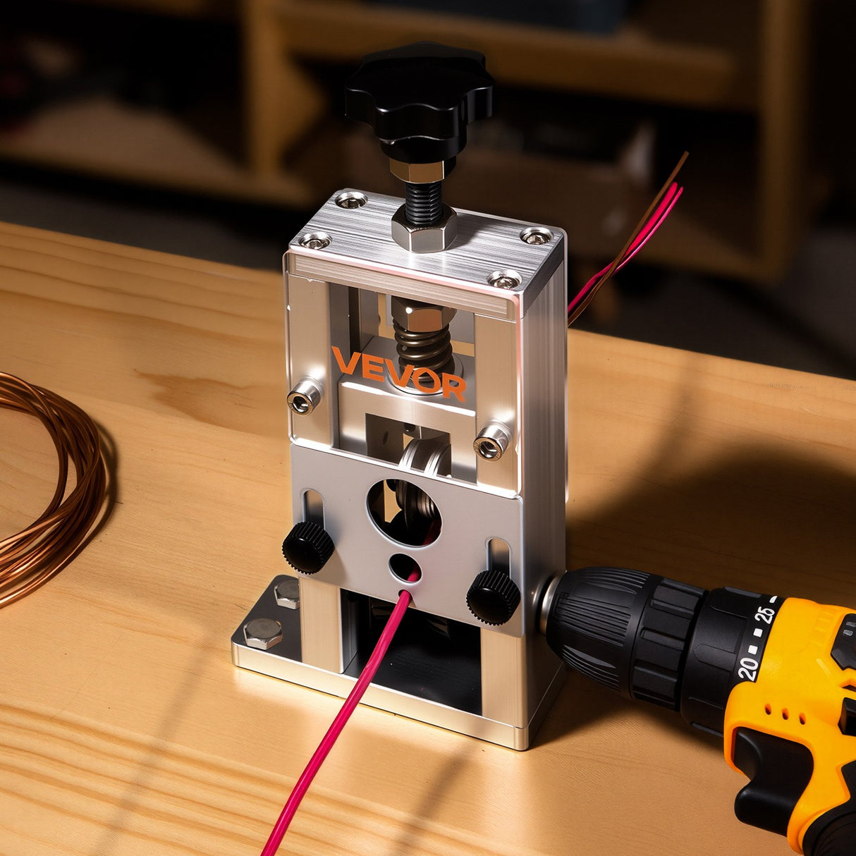 VEVOR Manual Wire Stripping Machine, 1.5-25 mm, Copper Stripper with Hand Crank or Drill Powered, 64Mn Quenched Blades, 45# Steel Rollers, Aluminum Alloy Frame Wire Peeler, for Scrap Copper Recycling