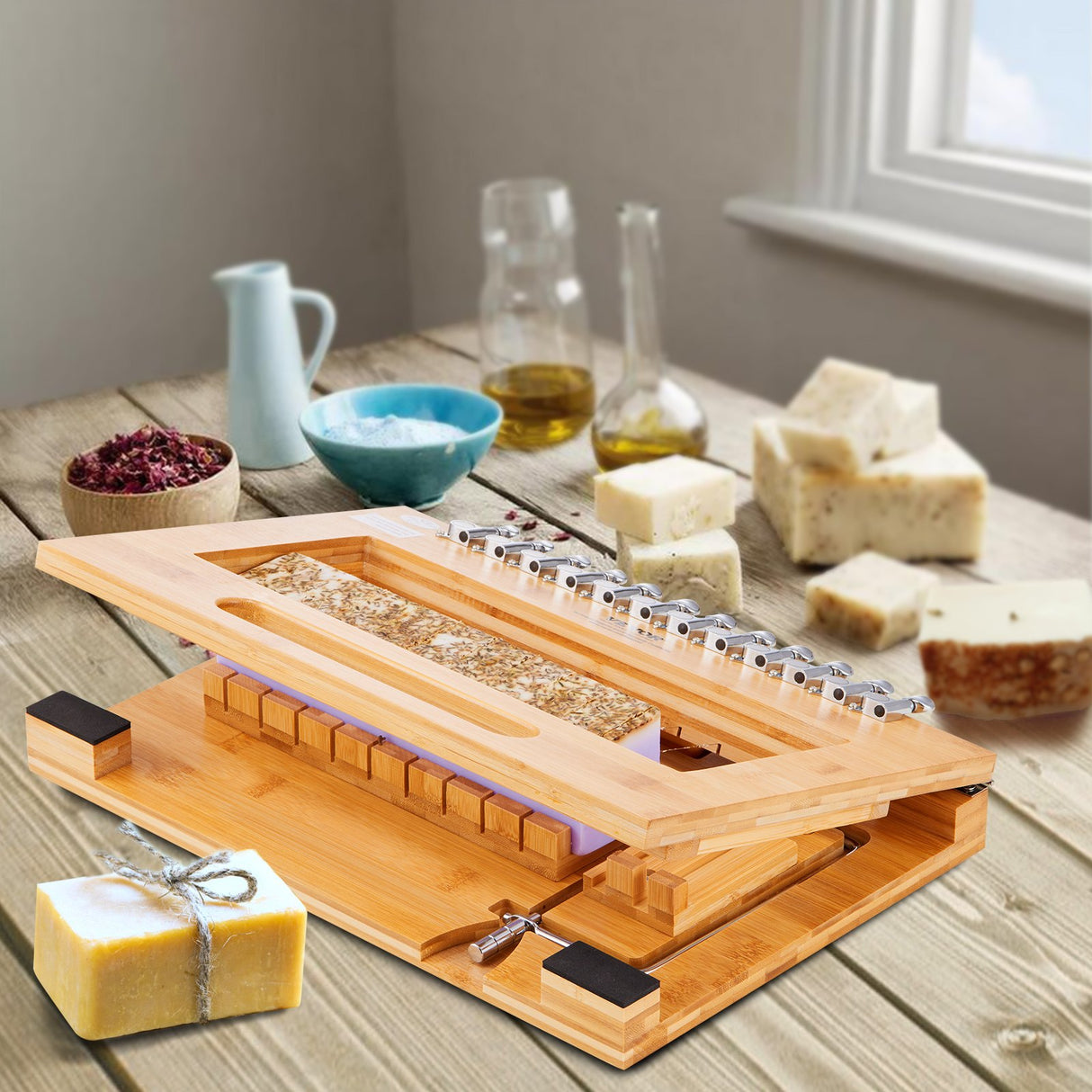 VEVOR Soap Cutter, Cut 1-12 Bars, Precisely and Accurately Cut 1 Inch Bars, Bamboo Soap Slicer With Steel Wire, Multi Handmade Soap Wire Cutter for Loaf Candles Cheese Butter DIY Making Tool