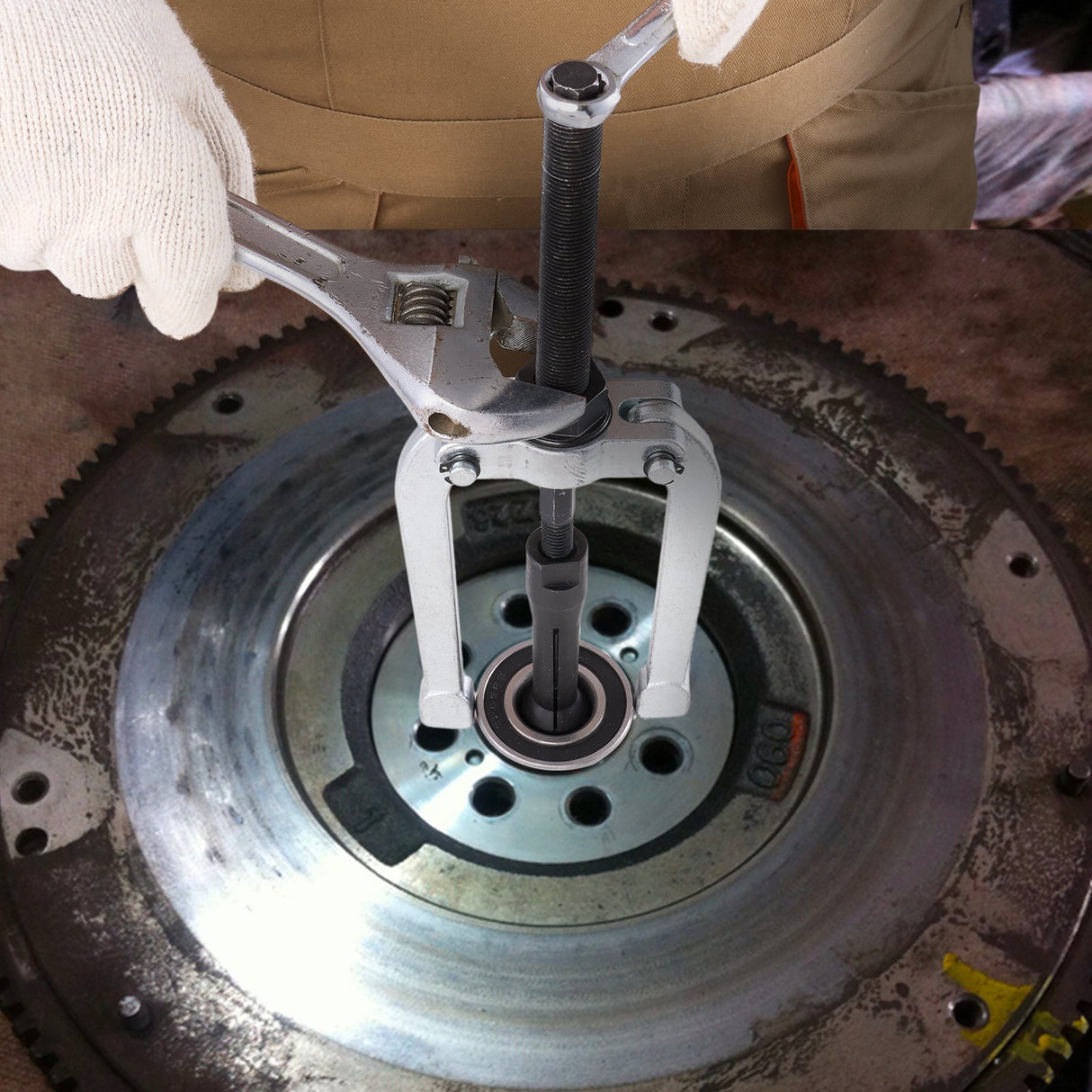 VEVOR Blind Hole Collet Bearing Race and Seal Puller Extractor Kit, Slide Hammer Pilot Insert Inner Internal Bearing Removal Tool Set, 10 Adjustable Collects and Counterstay, 16 PCS