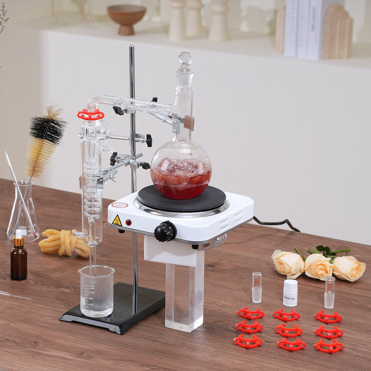 VEVOR Essential Oil Distillation Kit, 500ml Distillation Apparatus, 3.3 Boro Lab Glassware Distillation Kit with 1000W Heating Plate and 24, 40 Joint,