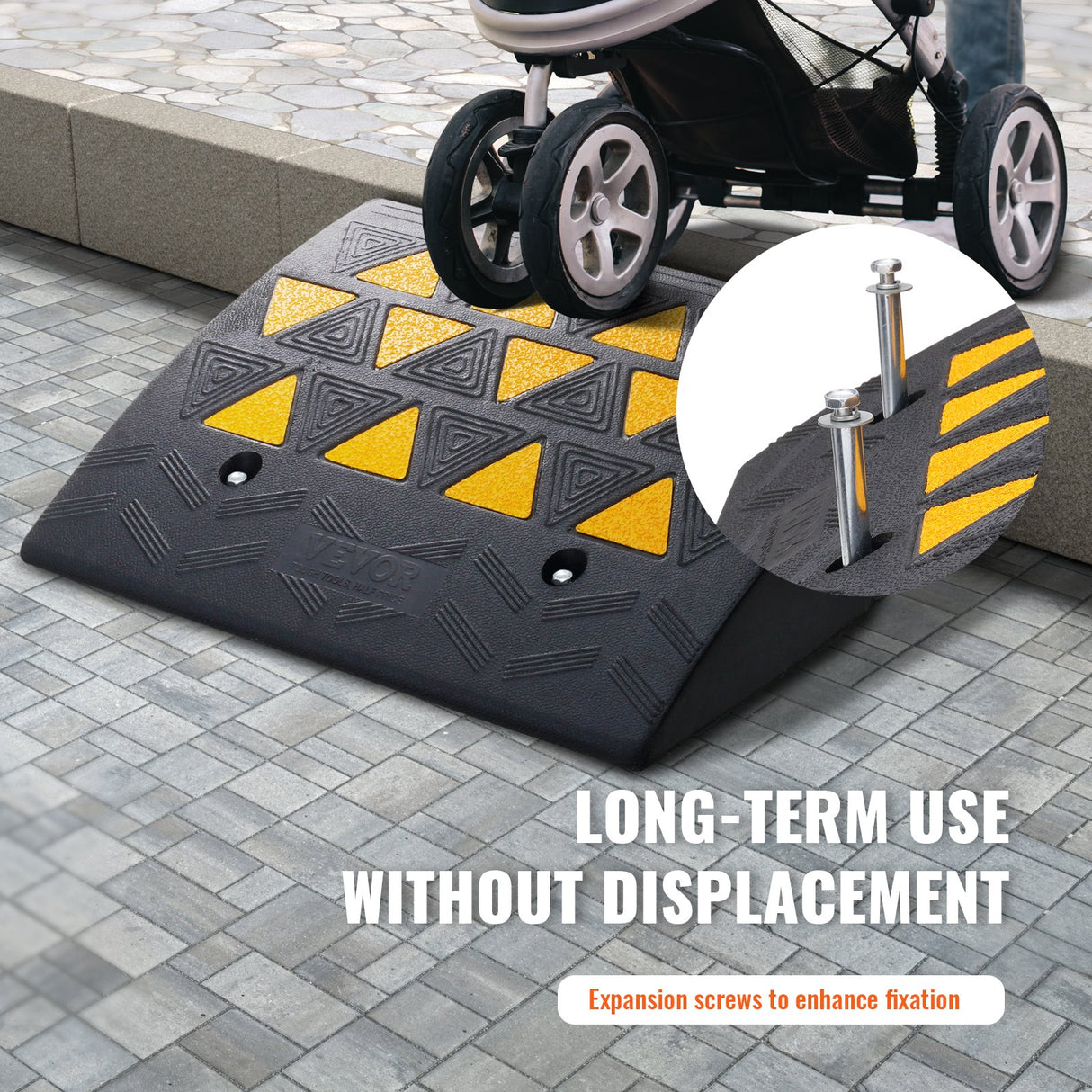 VEVOR Rubber Curb Ramp 15.2 cm Rise Height Sidewalk Curb Ramp, 37 cm Width 49.1 cm Length Driveway Ramp for Curb, 15T Heavy Duty Rubber Ramp for