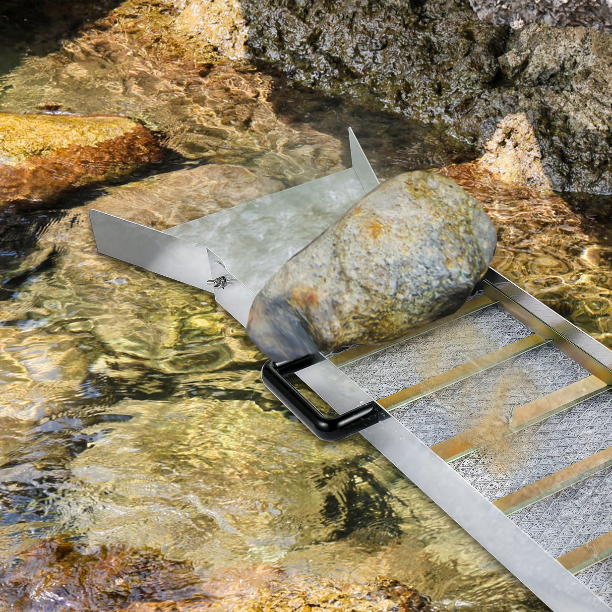 VEVOR Aluminum Alloy Sluice Box, Compact 36" Mini Sluice Boxes for Gold, Lightweight Gold Sluice Equipment, Portable Sluice Boxes with Miner's Moss,