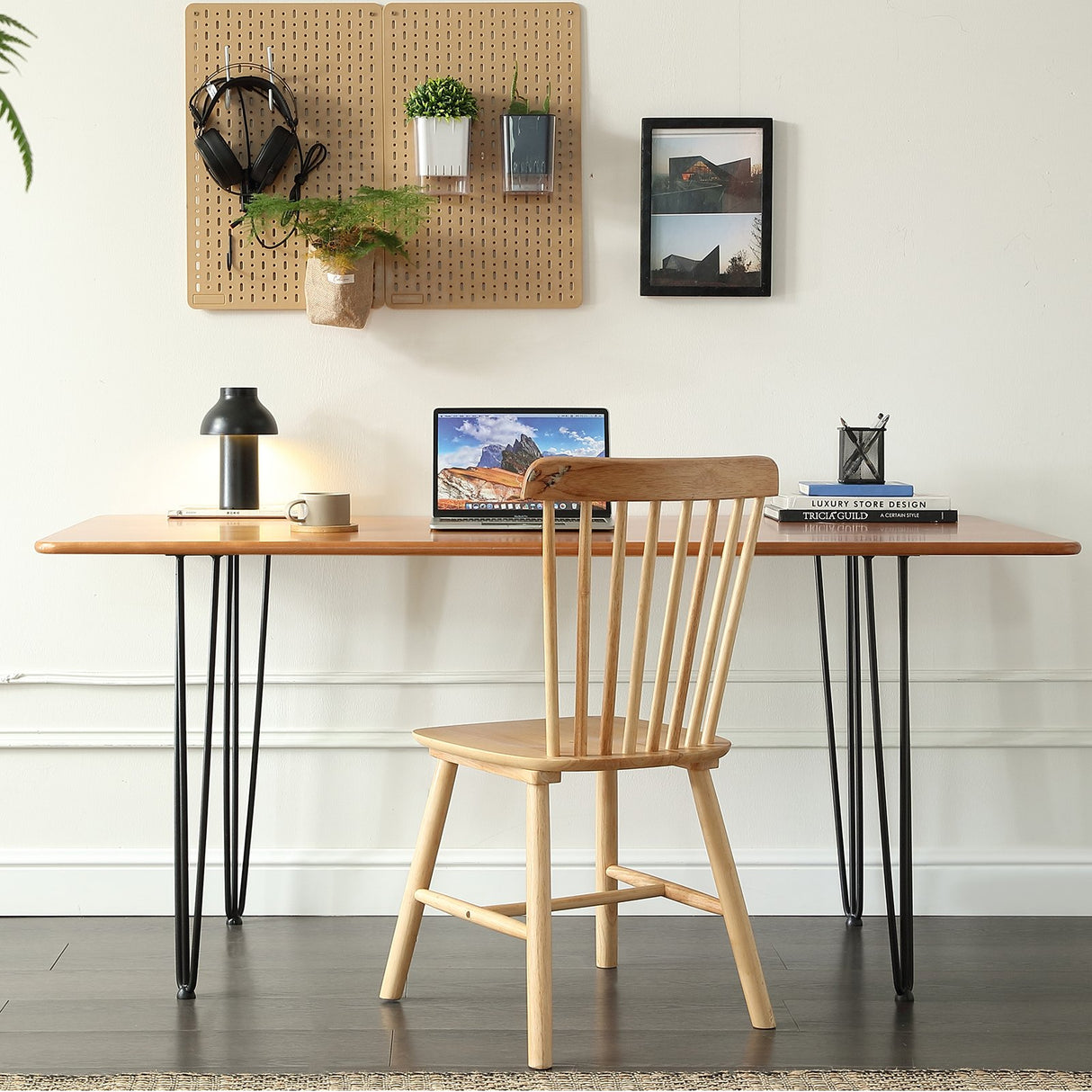 VEVOR Hairpin Table Legs 0.7M, Set of 4 Desk Legs 408.2KG Load Capacity, Hairpin Desk Legs 3 Rods for Desk Chairs Bench Dining End Table, Solid Carbon