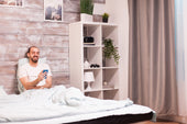 "King size mattress with labeled features like firmness level, material type, and edge support, offering a visual guide for choosing the perfect bed."