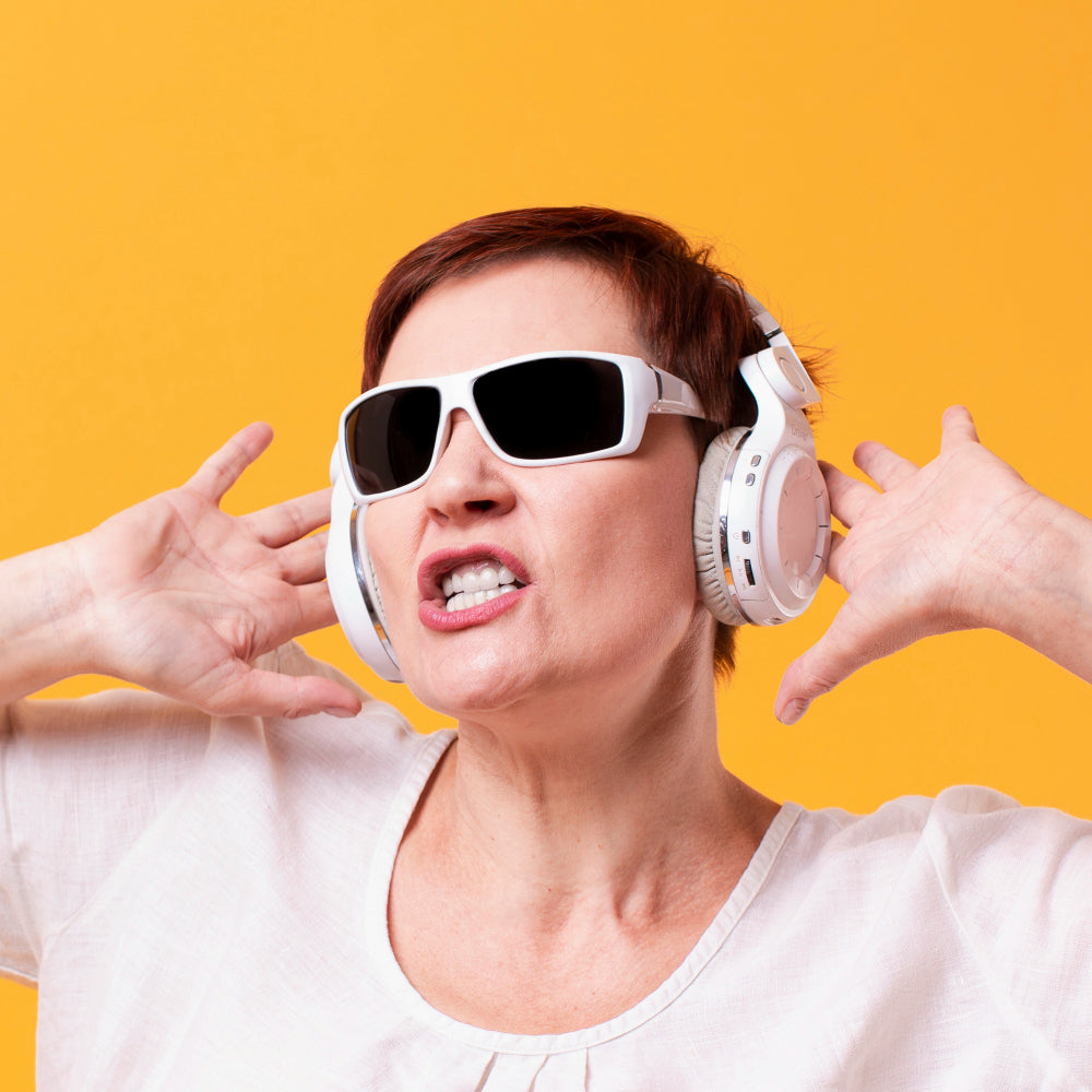 In Ear Headphones vs Earbuds: Key Differences Explained