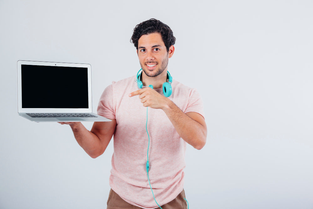 "Variety of laptops displayed in a store, highlighting differences in size, performance, and features to suit different user needs."