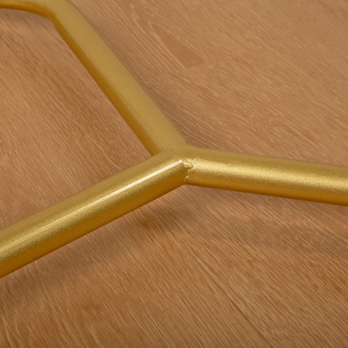 Commercial Clothing Garment Rack Retail Shop in Gold