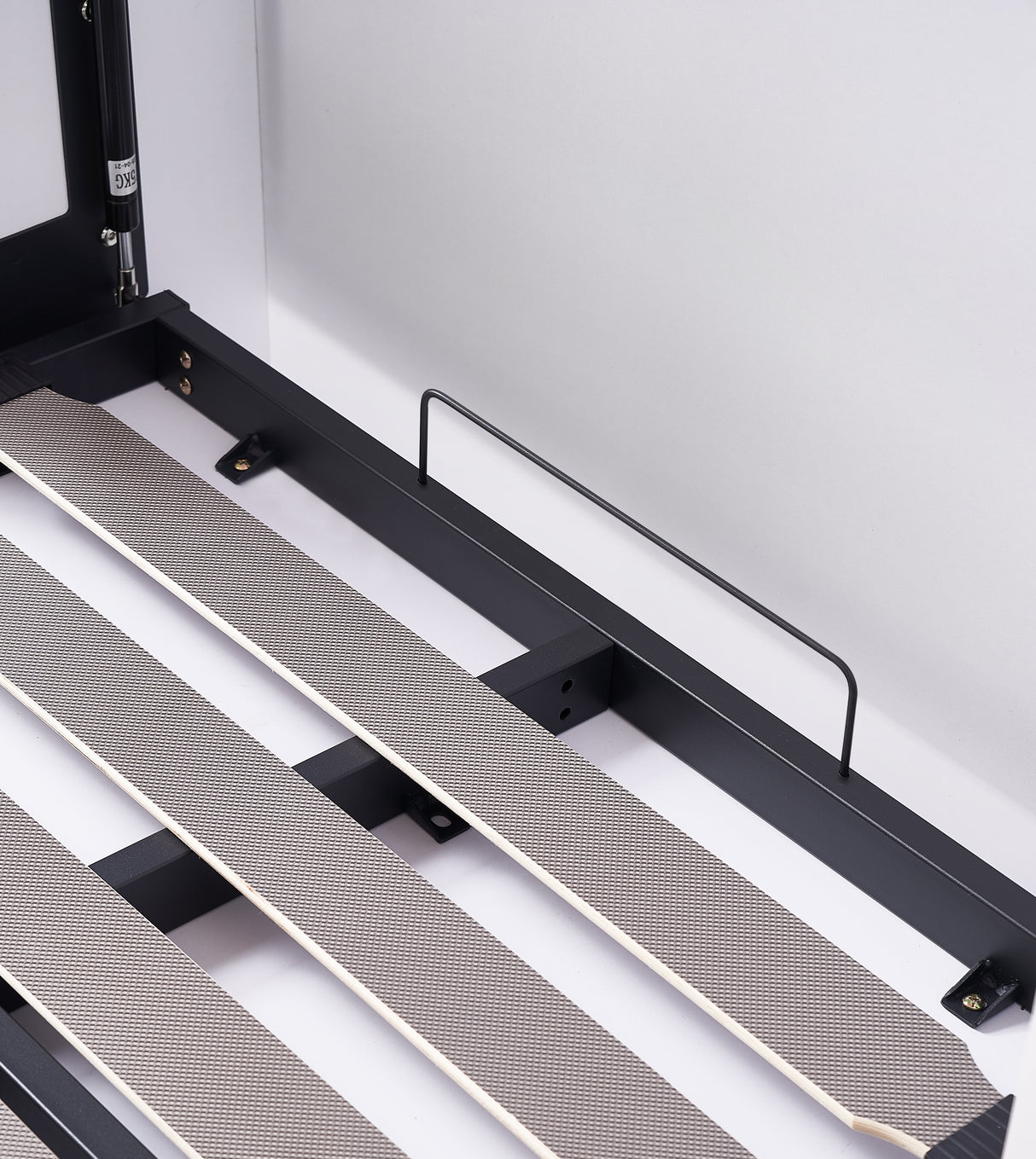 King-single Wall Bed in White &ndash; Space Saving Murphy Bed Kit with Black Door Handle