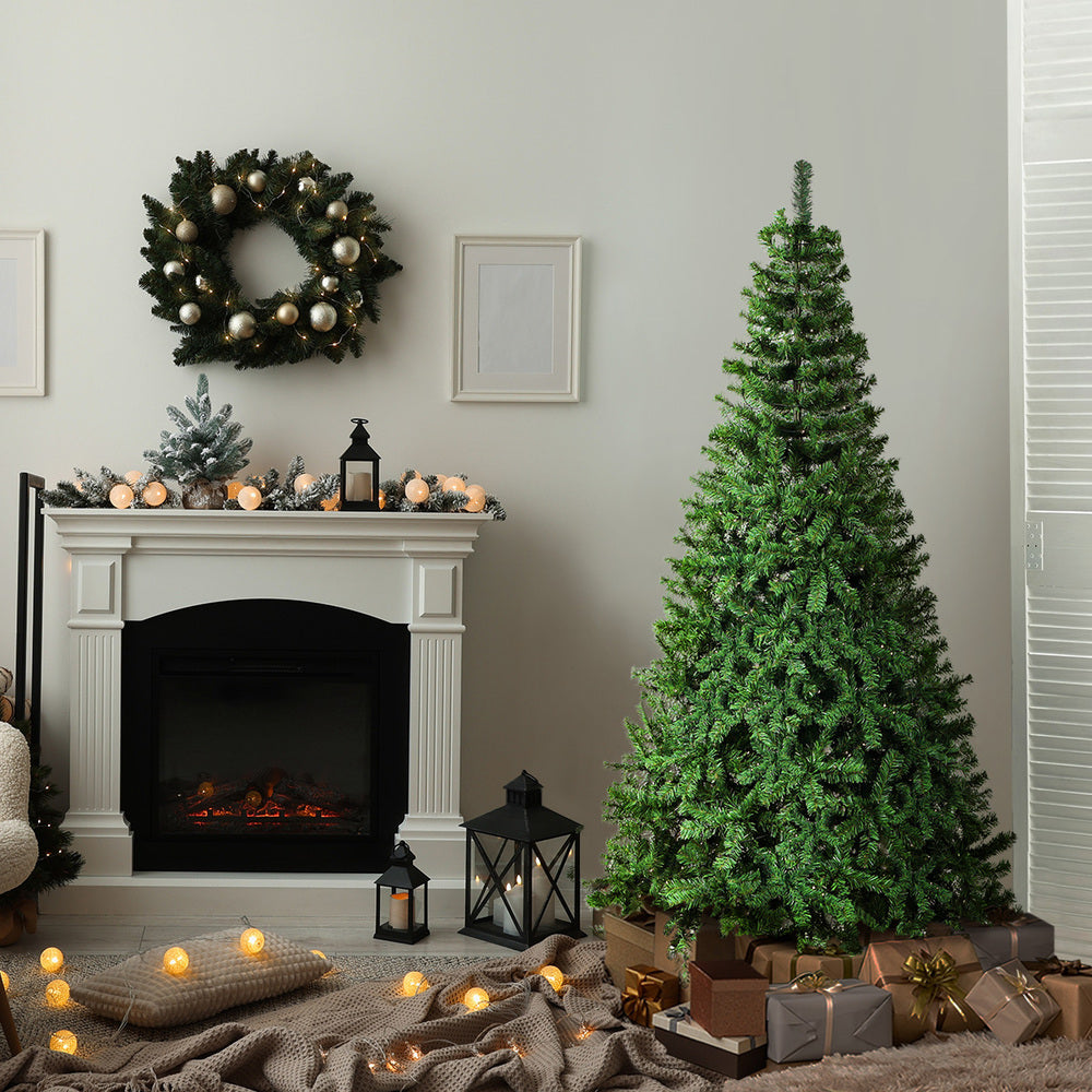 Tinseltown Christmas Tree 1.8M 6FT Green 800 tips