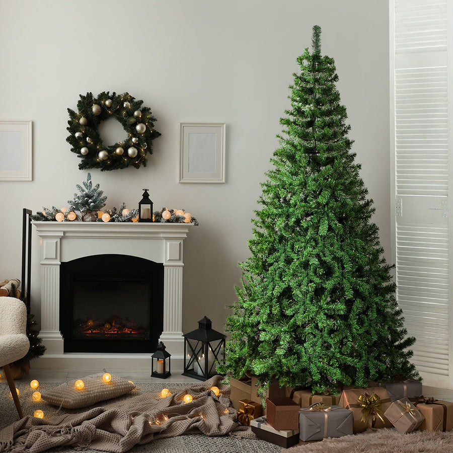 Tinseltown Christmas Tree 2.4M 8FT Green 1400 tips