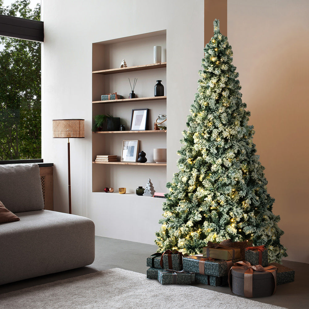 Tinseltown Christmas Tree 2.1M 7FT Snow Flocked Green with LED