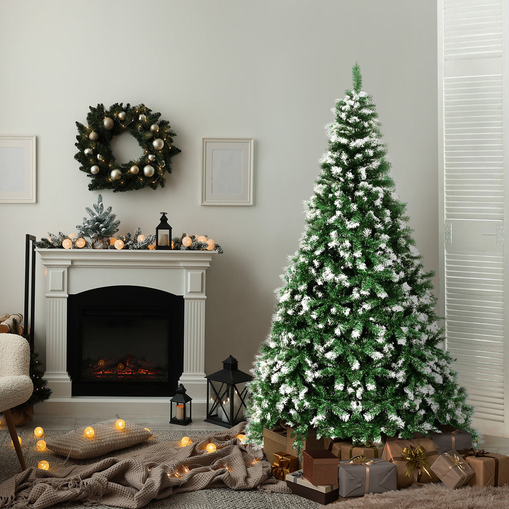Tinseltown Christmas Tree 1.8M 6FT Snowy Decor Green 830 Tips