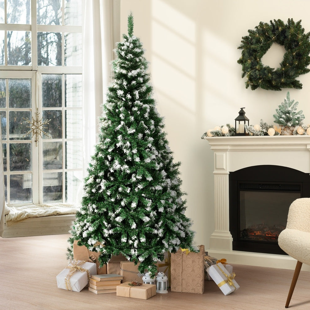 Tinseltown Christmas Tree 2.1M 7FT Snowy Green 1000 tips