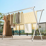 Levede Adjustable Clothes Drying Airer Foldable 150-200cm - Close-Up Angle