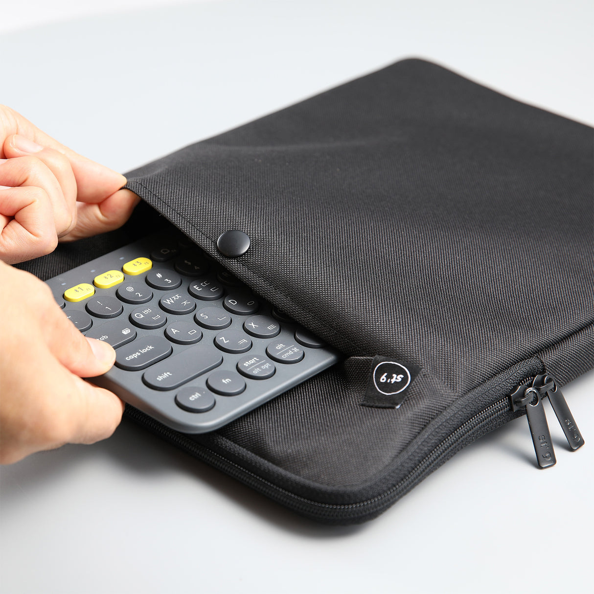 Large 15 inch Laptop Sleeve LUKE - BLACK