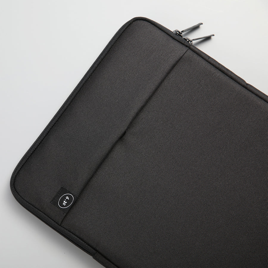 Medium 13 inch Laptop Sleeve LUKE - BLACK