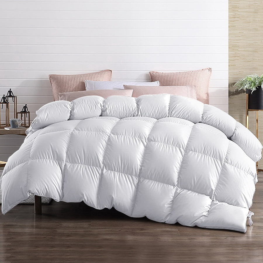 Giselle Bedding 700GSM white goose down feather quilt, queen size