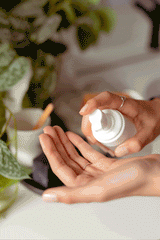 Cleansing Mousse | Makeup Removal | Deep Cleansing | Nourishing - Side View