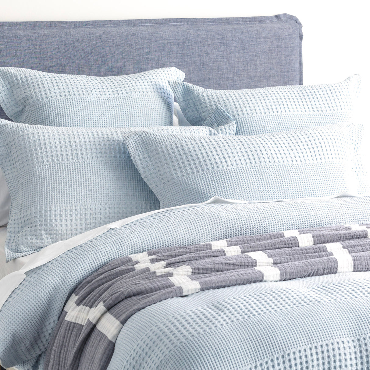Elegance Waffle Cotton Jacquard Sky Quilt Cover Set by Renee Taylor Queen