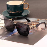 UV400 protective sunglasses can protect against ultraviolet rays and easily control various wearing styles. Cross-border explosions are discounted in a limited time! - Side View