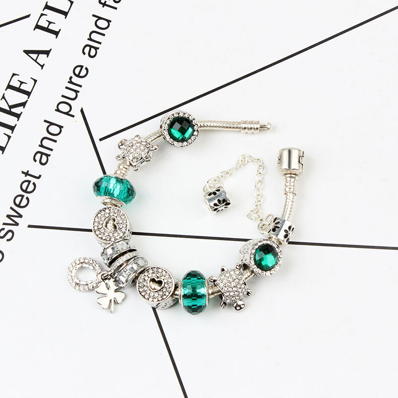Charm Bracelet with Tortoise, Heart, Clover Pendant(Green,18cm)