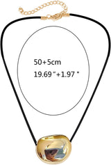 Oval Bead Clavicle Chain Fashionable Geometric Pendant Necklace - Front View
