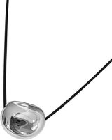 Oval Bead Clavicle Chain Fashionable Geometric Pendant Necklace - Top-Down View