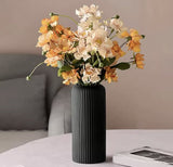 Luxurious Black Vase - Modern Vase - Modern Style - Home Furnishings - Chic - Classic Style - Matte Black Interior - Matte Black Interior - Modern Interior - Classic Model - Vase - Flower Vase - Chic Flower Vase - Side View