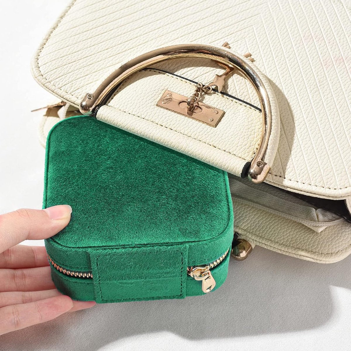 Mini Jewelry Box - Luxury Jewelry Box - With Mirror - Jewelry Box - Flannel - Jewelry Holder - Jewelry Storage Box - Bijouterie Box - Zipper - Travel - Traveling - Women/Girls - Green - Gift For Her - Soft Protection
