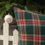 Pillowcase - Set of 2 - 40 x 40 cm cushion cover - indoor Christmas decoration - Christmas ornament - Christmas Pillowcase - Christmas Tartan Cushion Cover - Christmas Classic Tartan Cushion Cover - No core - Green & Red - Top-Down View