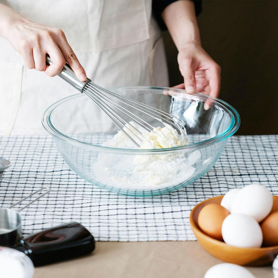 Set of 5 Egg Beaters - 10 Inch - Whisk - Beater Set - Kitchen Whisk - Hand Mixer - Silicone Egg Beater - Manual Egg Beater - Scratch-Free Beating - Non-Stick - for Beating Eggs, Blending, Whipping & Stirring - Black