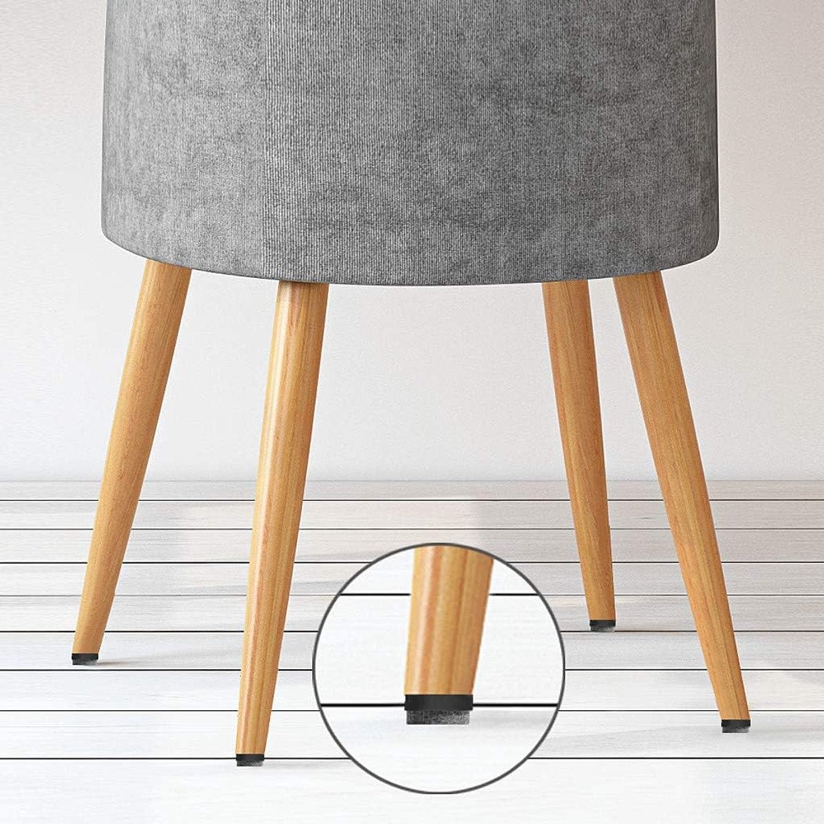 Felt Pads with Screw - Pack of 50 - Floor Protectors - Felt - Furniture Protectors - Anti-Scratch Furniture Coasters - Protective Felt - Round - Against Floor Scratches - Furniture Protection - Chair Leg Protectors - Under Furniture - 20 mm - Black