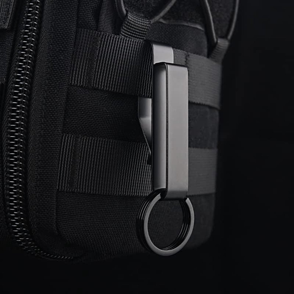 Keychain - 2 Pieces - Belt Keychain - Tactical Keychain - Duty Belt Keychain - Key Clip - Key Ring - Belt Clip - With Keyrings - Stealth Belt Loop Keychain Holder - 7.3*1.2*2.3 cm - Black