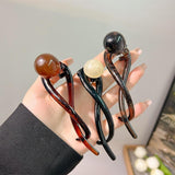 Simple retro beaded hair clip, new hair twist clip on the back of the head, fashionable and versatile headwear slotted clip - Top-Down View