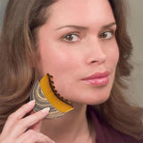Lymphatic Drainage Facial Brush - Lymphatic Drainage Facial Massage - Chin and Jawline Modeling - Dry Facial Brush - Top-Down View