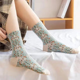 5 pairs of cotton socks for women - retro floral pattern - warm socks - lounge socks - autumn and winter socks - socks with 3D relief design - Top-Down View